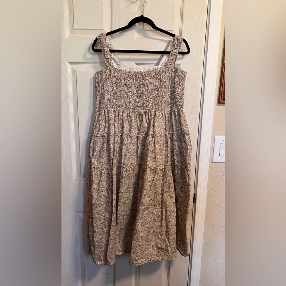 Neuflora Smocked Floral Sundress in Beige Floral